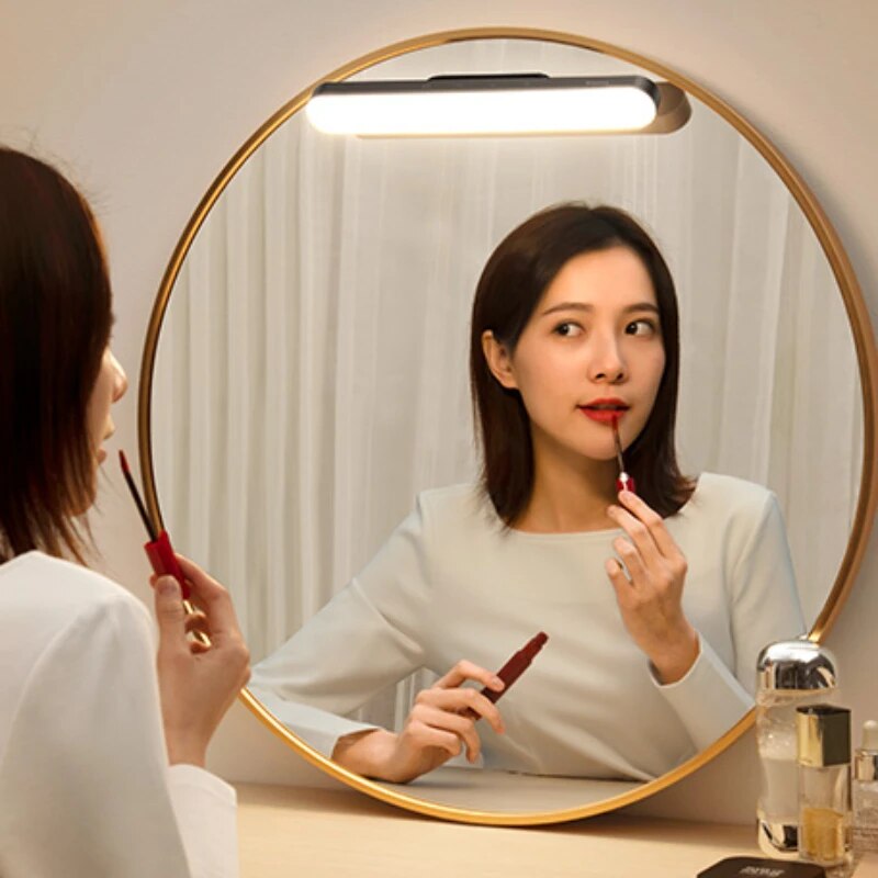 מנורת LED מגנטית נטענת: תאורה פרקטית ואלגנטית