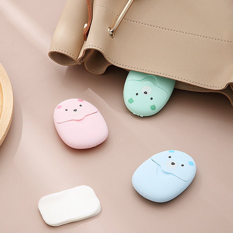 Soap leaves – Clean hands everywhere, without liquid 