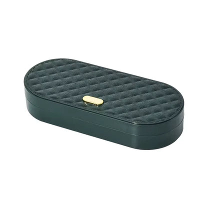 Valmis ompelusetti tarvikkeineen 