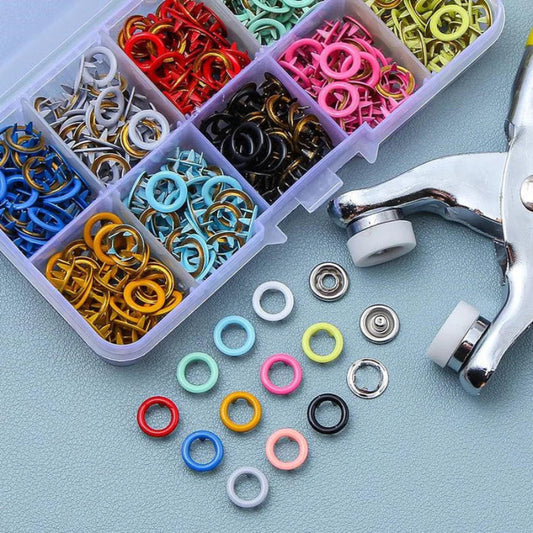 Sömlös fäste: lätt att sätta på tryckknappar 