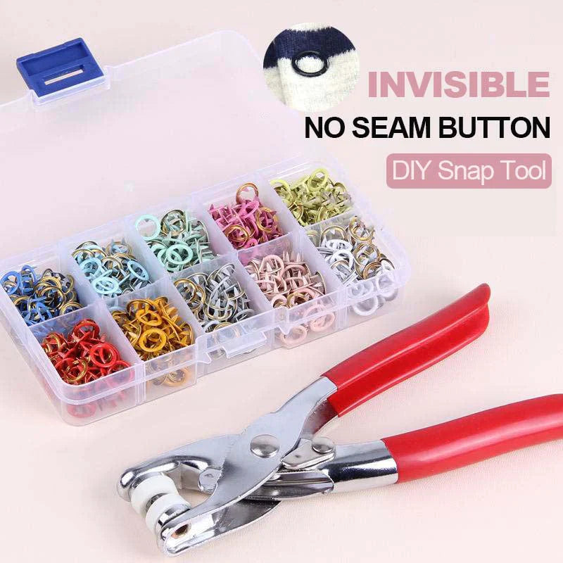 Seamless fastening: easy-to-attach snap buttons 